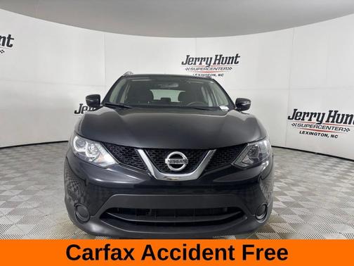 Magnetic Black 2017 Nissan Rogue Sport SV