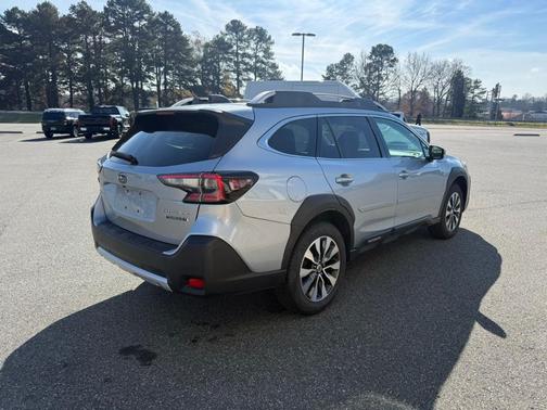 2023 Subaru Outback Touring XT