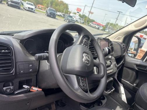 2025 RAM ProMaster 2500 Base