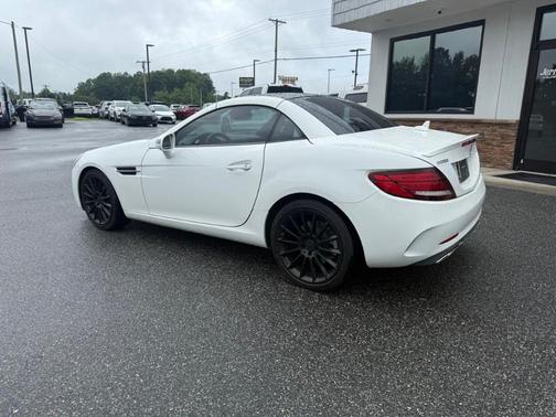 2018 Mercedes-Benz SLC 300 Base