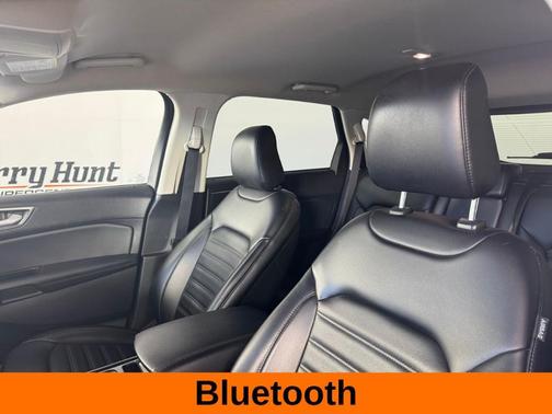 Silver Metallic 2020 Ford Edge SEL
