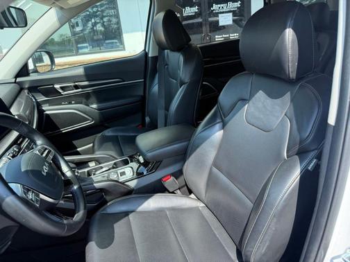 Glacial White Pearl 2025 Kia Telluride S