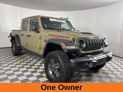 41 2025 Jeep Gladiator Mojave