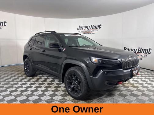 Diamond Black 2022 Jeep Cherokee Trailhawk