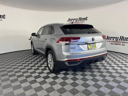 2022 Volkswagen Atlas Cross Sport 3.6L V6 SE w/Technology