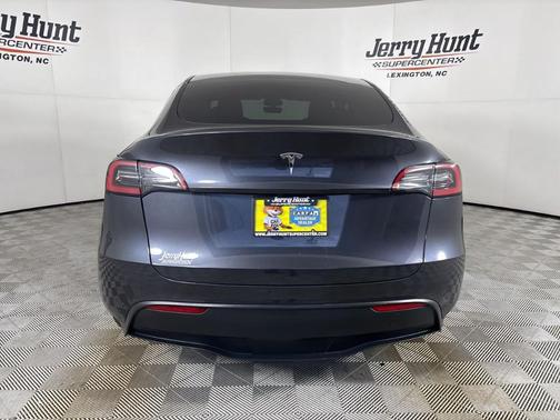 2024 Tesla Model Y Standard Range