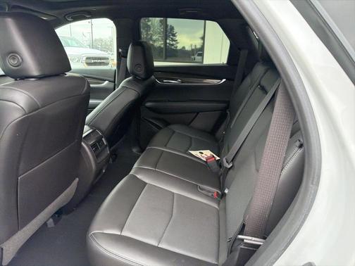 2022 Cadillac XT5 Sport