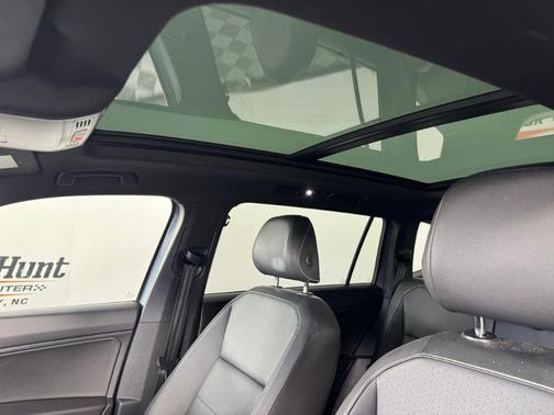 2021 Volkswagen Tiguan 2.0T SE R-Line Black