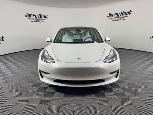 2022 Tesla Model 3 Base