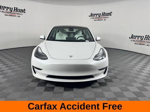 2022 Tesla Model 3 Base