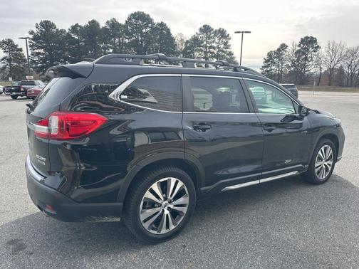 2022 Subaru Ascent Limited 8-Passenger