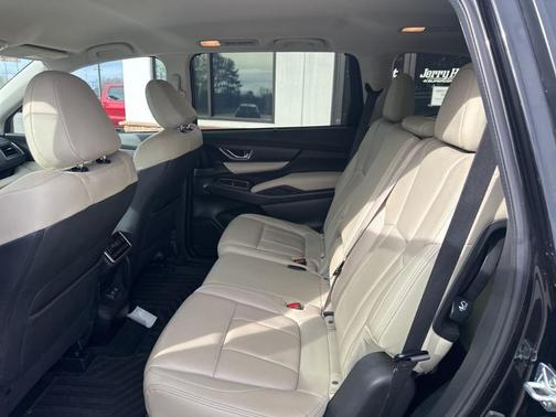 2022 Subaru Ascent Limited 8-Passenger