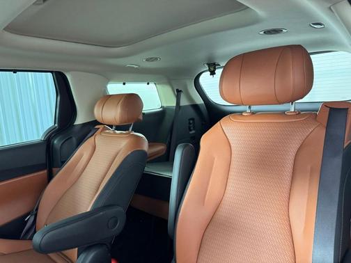 2025 Kia Carnival SX Prestige