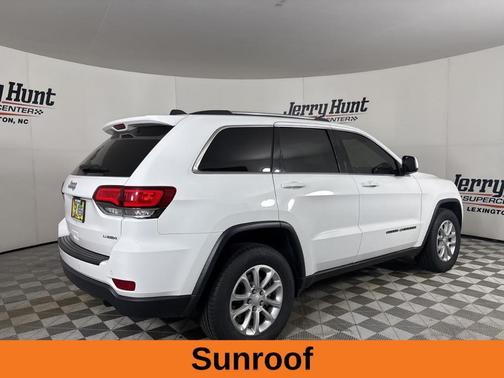 Bright White Clearcoat 2021 Jeep Grand Cherokee Laredo E