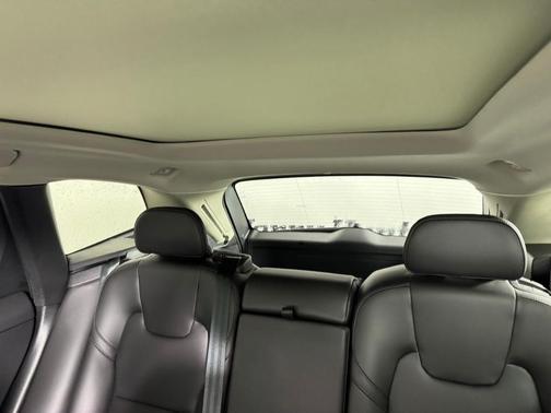 2024 Volvo XC60 B5 Core