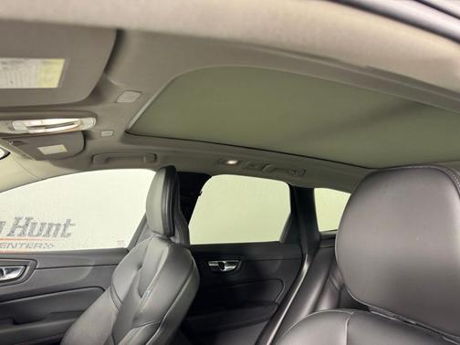 2024 Volvo XC60 B5 Core