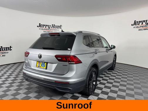 2022 Volkswagen Tiguan 2.0T SE