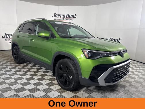 2025 Volkswagen Taos 1.5T SE