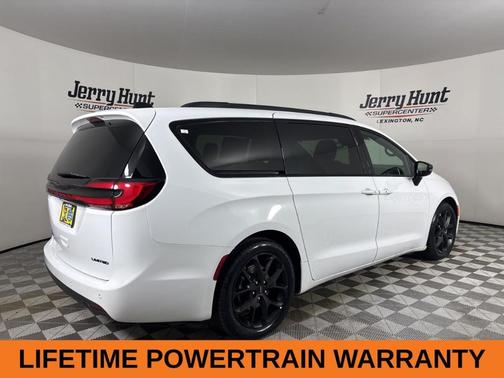 2025 Chrysler Pacifica Limited