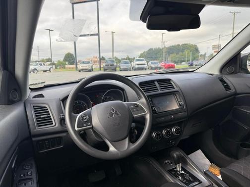 2024 Mitsubishi Outlander Sport 2.0 ES