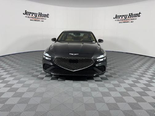 2022 Genesis G70 2.0T