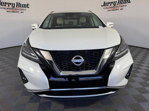 White 2023 Nissan Murano Platinum