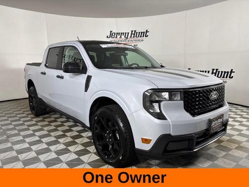 White Metallic 2025 Ford Maverick XLT