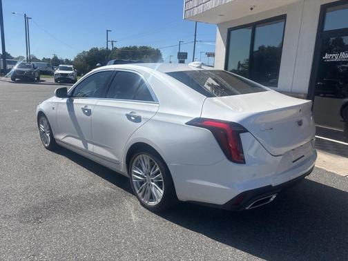 2023 Cadillac CT4 Premium Luxury