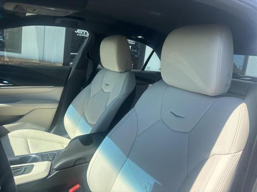 2023 Cadillac CT4 Premium Luxury