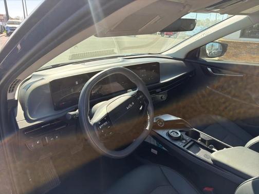 Midnight Black 2025 Kia EV6 Light