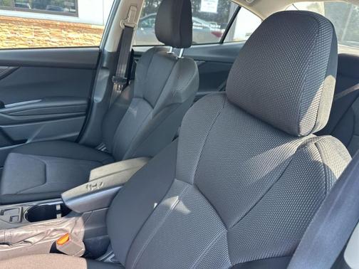 2022 Subaru Impreza Base