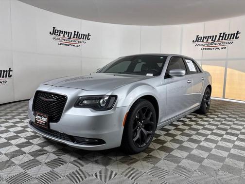 Silver Mist Clearcoat 2022 Chrysler 300 S