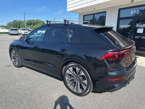 2025 Audi Q8 55 Premium