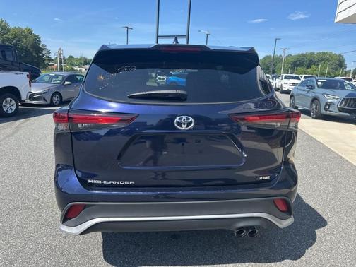 2024 Toyota Highlander XSE