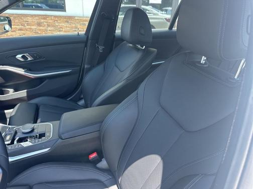 2024 BMW 330 i