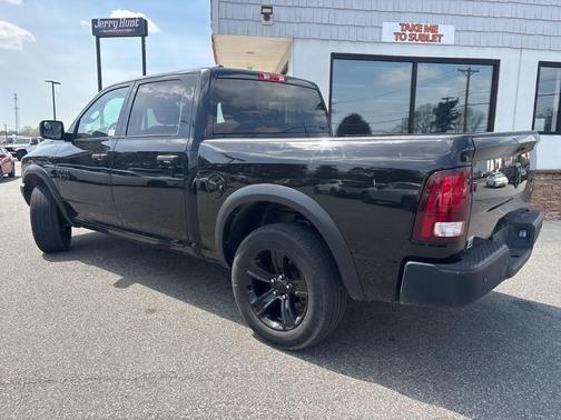 Diamond Black 2024 RAM 1500 Classic SLT