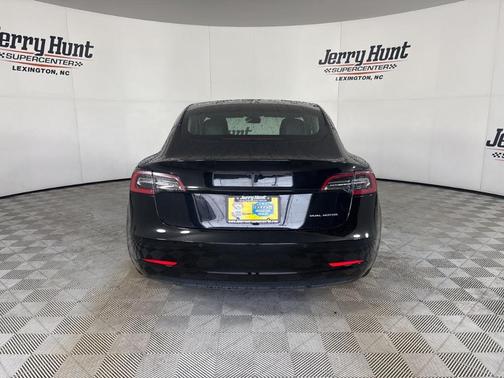 Black 2022 Tesla Model 3 Long Range
