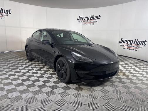 Black 2022 Tesla Model 3 Long Range