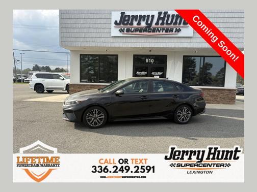 Aurora Black Pearl 2024 Kia Forte GT-Line