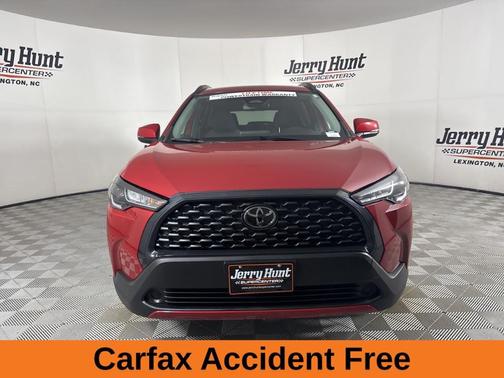 2024 Toyota Corolla Cross LE