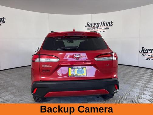 2024 Toyota Corolla Cross LE