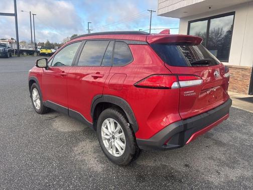 2024 Toyota Corolla Cross LE