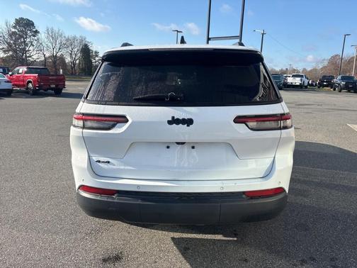 2024 Jeep Grand Cherokee L Laredo