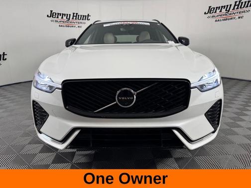 White 2026 Volvo XC60 B5 Plus