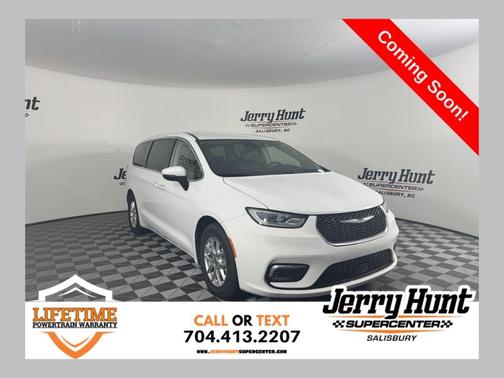 2023 Chrysler Pacifica Touring-L