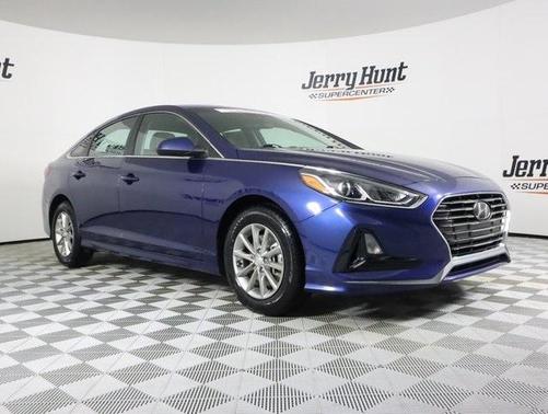 Photo 4 of 31 of 2018 Hyundai Sonata SE