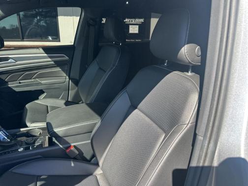 2020 Volkswagen Atlas Cross Sport 3.6L V6 SEL R-Line