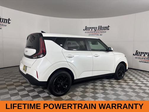 2024 Kia Soul LX