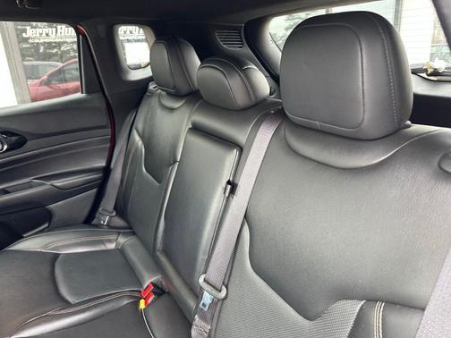 2023 Jeep Compass (RED) Edition