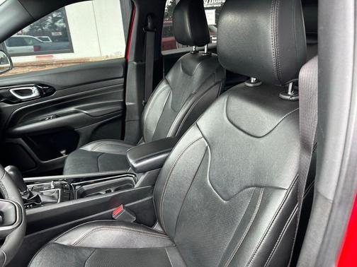 2023 Jeep Compass (RED) Edition